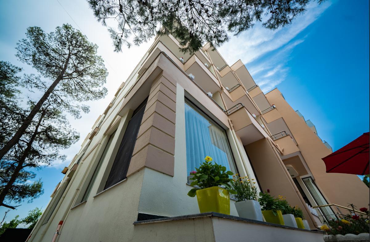 Hotel Villa Aljor Golem  Exteriör bild